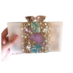 กระเป๋าคลัทช์ครึ่งดวงลายดวงจันทร์ครึ่งดวงสำหรับงานปาร์ตี้ทำจากไม้กระเป๋าออกงานด้วยเลเซอร์แบบหรูหรา - Product Image 5