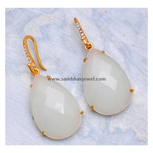 Pendientes de Plata de Ley 925 Hechos a Mano, Vintage, Únicos, con Calcedonia Blanca Natural, Chapados en Oro, Corte Pera, Bonitos, para Compromiso - Product Image 1