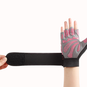 Guantes de entrenamiento de dedos completos para hombres y mujeres con soporte para muñeca Guantes de cuero para levantamiento de pesas para ejercicios de gimnasio - Product Image 6