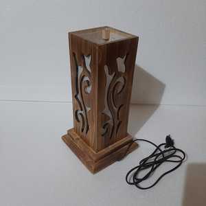 Lámpara de mesa de madera de pino de la mejor calidad para decoración del hogar Producto de alta calidad - Product Image 3