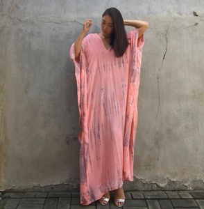 Fabricant et grossiste de vêtements pour femmes, kaftan de plage tie-dye - Product Image 1