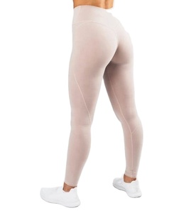 Legging femme nouvelle conception, séchage rapide et confortable, toutes tailles disponibles, taille élastique, pour gym et fitness. - Product Image 2