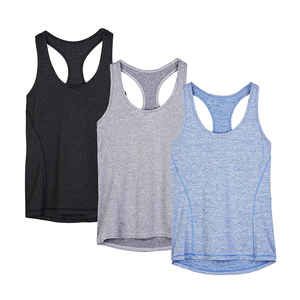 Ensemble de yoga 2 pièces pour femme : débardeur et short de sport avec soutien-gorge intégré, tenue de fitness respirante pour l'entraînement - Product Image 2