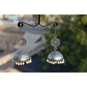 Boucles d'oreilles jhumka ghungro en laiton, aspect argent, style indien, dernière mode 2025, pour femmes et filles - Product Image 2