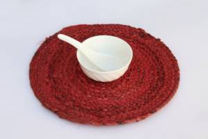 Ensemble de sous-verres en jute naturel tissé à la main durable tapis de boisson rustique écologique et tampon de boisson pour utilisation sur table - Product Image 2