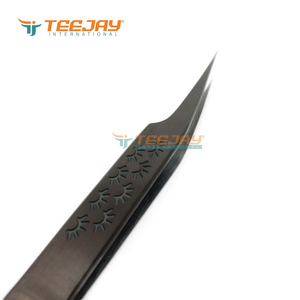 Pinzas para Pestañas TEEJAY Dull Plasma Black Lady Angular Isolation con Punta Fina de Acero Inoxidable y Agarre Perfecto - Product Image 5