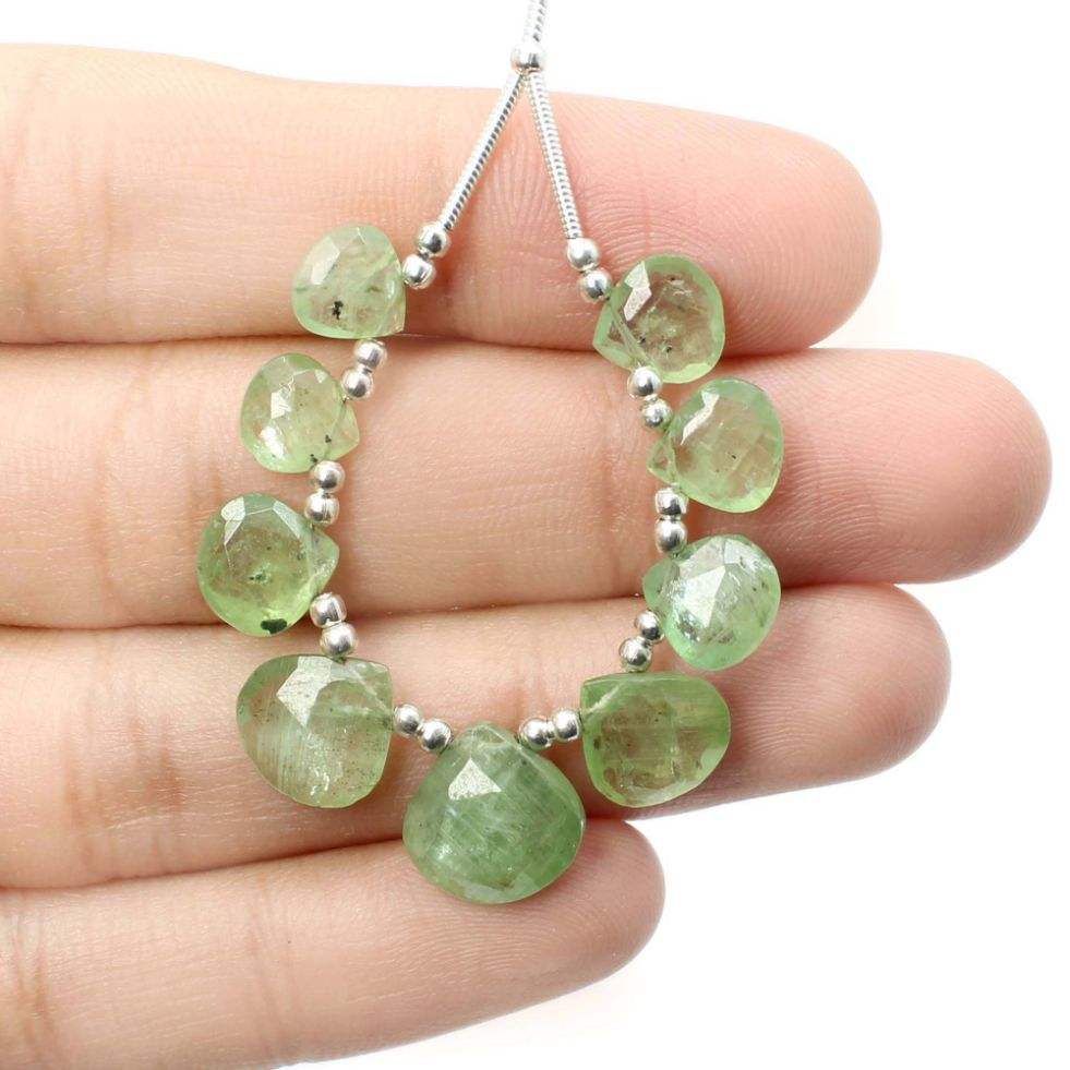 สีเขียว