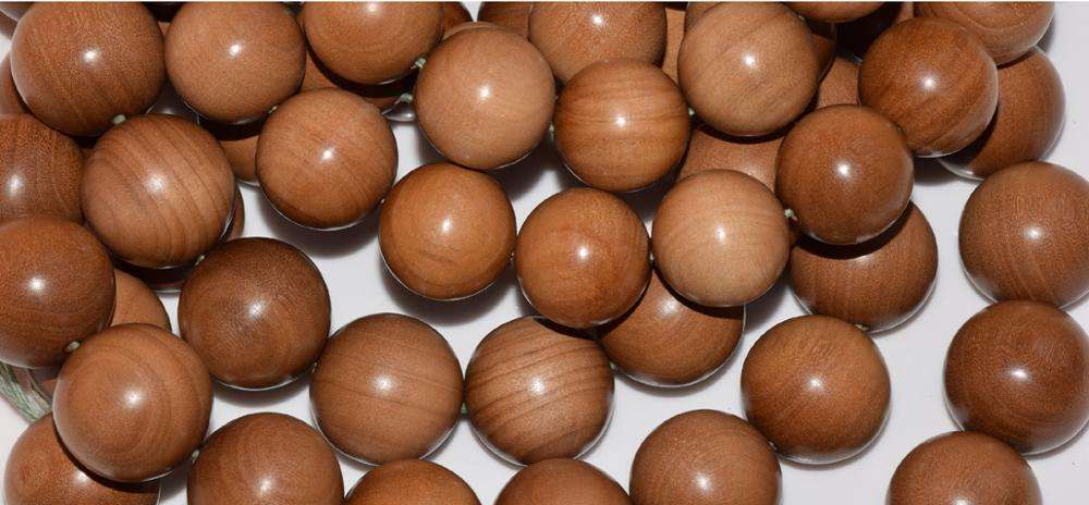 สีน้ำตาลทองเข้มธรรมชาติ