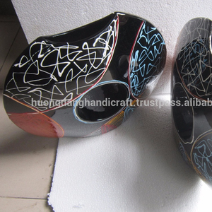 High quality lacquer vase with artwork, traditional lacquerware from Vietnam now on sale - Product Image 2