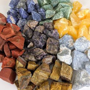 Vente en gros Ensemble complet de pierres brutes pour chakra Figurine indienne Feng Shui pour la croissance spirituelle Guérison émotionnelle-Flux d'énergie de style amour - Product Image 2