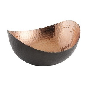 Cuenco para servir con dátiles de chocolate martillado de cobre, cuenco para servir postres de forma redonda hecho a mano para uso en hoteles - Product Image 1
