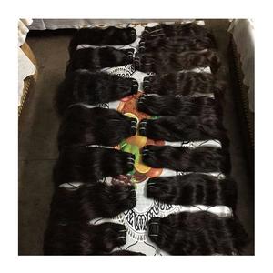 Vente en gros d'extensions de cheveux vierges indiens Remy non transformés tissage de cheveux de vison alignés avec cuticule de donneur unique avec vague naturelle - Product Image 1