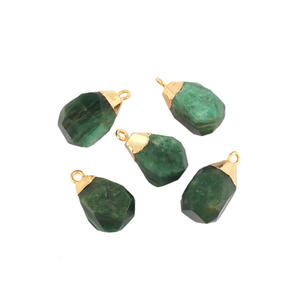 Conector de joyería colgante de Latón chapado en oro de 18 quilates al por mayor, abalorios de pepita de Esmeralda en bruto natural, hallazgos, tamaño de cuenta MM - Product Image 1
