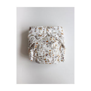 Pañal de tela de bebé de nuevo diseño de Venta caliente estilo liso desechable y transpirable - Product Image 1