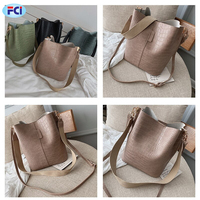Sac à main Crocodile de luxe pour femmes, sac seau de couleur unie, sac à bandoulière ajustable de grande capacité pour dames,