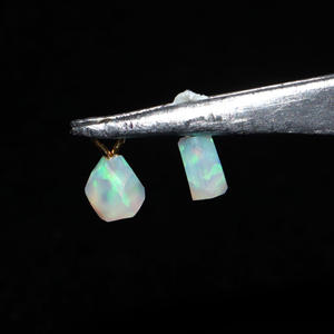 Colgante de ópalo etíope de 5-7mm, joyería minimalista, chapado en oro, 24k, personalizado - Product Image 6