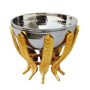 Bol à dessert en acier inoxydable martelé avec support à feuilles Bol de dattes de fruits de forme ronde fait à la main à vendre - Product Image 1