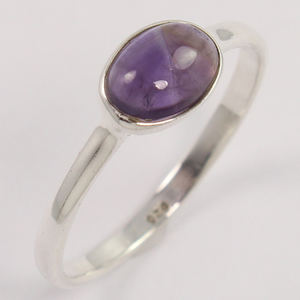 Vente en gros de bagues en argent sterling 925 Améthyste violette de haute qualité coupe ovale pierres précieuses naturelles mariage fiançailles bijoux fins - Product Image 1