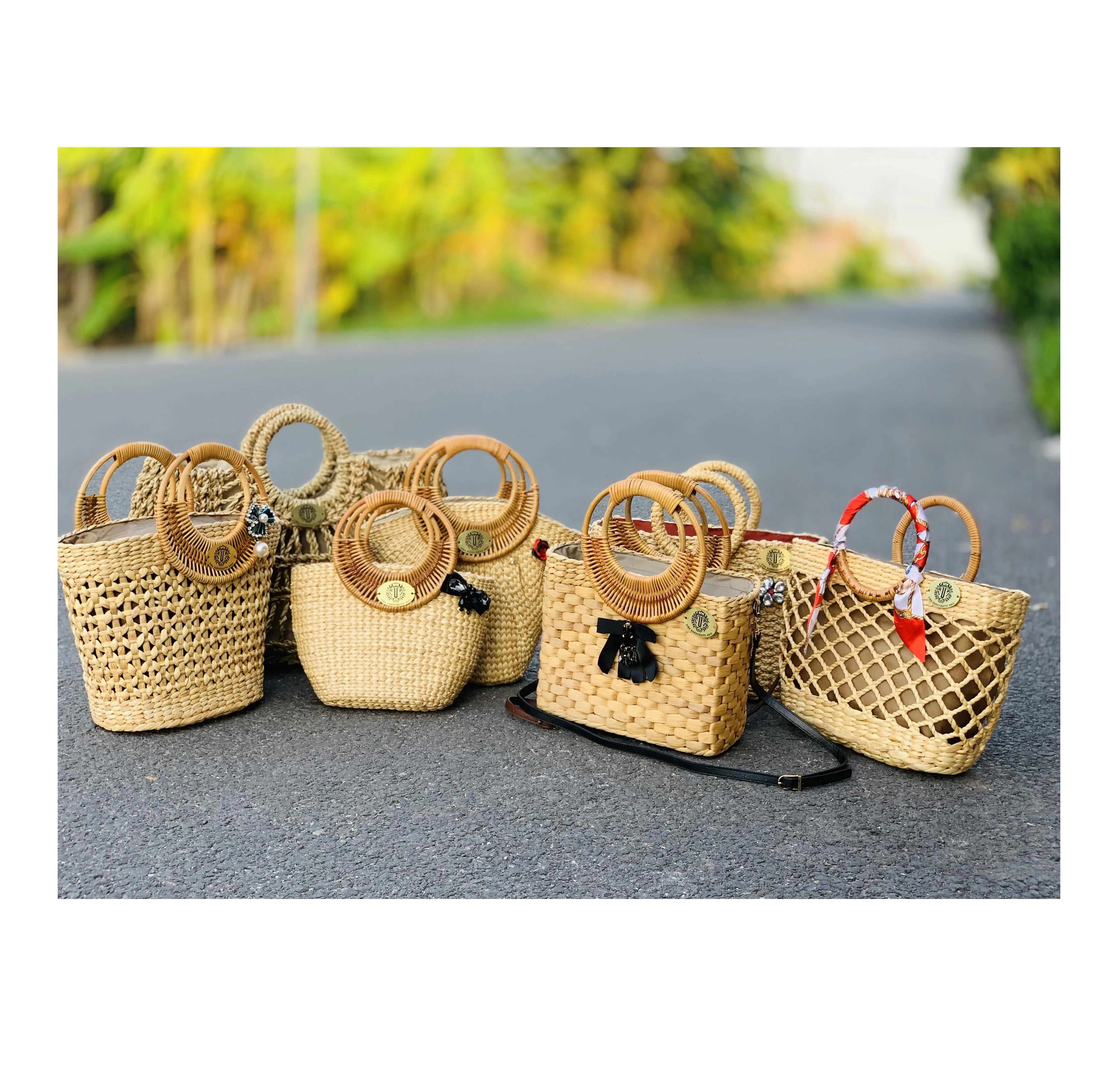Handwoven Water hyacinth handbag seagrass women bag with liner inside straw beach bag summer tote bag