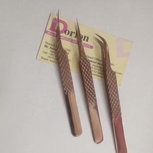 Pince à épiler pour extension de cils en acier inoxydable avec isolation en or rose au plasma - Product Image 1