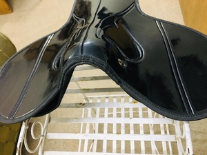 Sillín de carreras de caballo nuevo diseño en cuero - Product Image 6