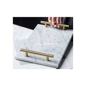 Bandeja de servicio de mármol blanco de lujo, bandeja decorativa de piedra hecha a mano con mango de latón - Product Image 1