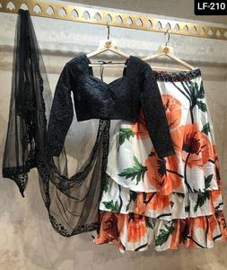 Lehenga Choli à impression numérique florale lourde de style indien et pakistanais pour femmes tenues de fête et de soirée avec Choli traditionnel - Product Image 1