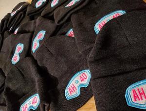 Bonnet brodé avec logo personnalisé Bonnet d'hiver tricoté en laine 100% avec patch Taille unique-Cadeau promotionnel pour nom d'entreprise - Product Image 4