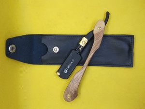 Maquinilla de afeitar de seguridad de acero inoxidable de una sola hoja con mango de madera, maquinilla de afeitar de peluquero de hoja completa para cortes de pelo facial - Product Image 4