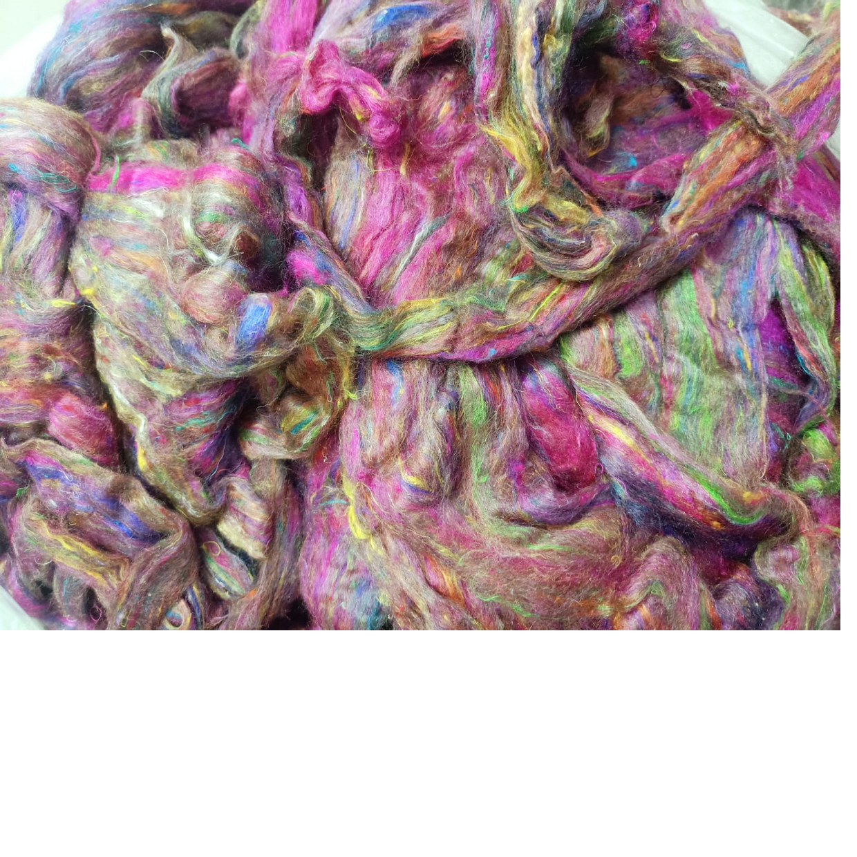 Шелковое серебро sari, изготовленное на заказ, изготовлено из переработанных шелковых волокон в драгоценных тонах, подходит для игловаляющих мастеров