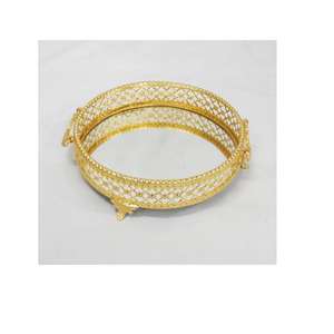 Bandeja redonda dorada, suministro de diseño único, exterior disponible - Product Image 1