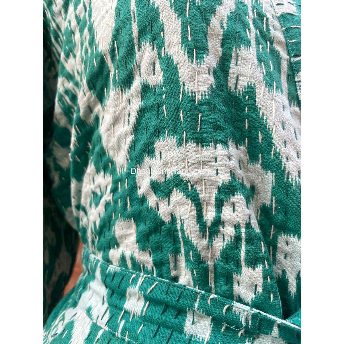 สีเขียว