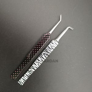 Pince à cils professionnelle en acier inoxydable solide 45 & 90 degrés zèbre papier impression Extension de cils outil pointu - Product Image 4