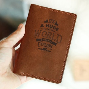 Funda para pasaporte de cuero genuino personalizada de fábrica, billetera para tarjetas, soporte personalizado portátil para regalo de promoción - Product Image 1