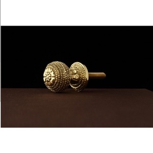 Poignées de porte modernes de luxe 2026 avec finition dorée en laiton, vente en gros - Product Image 3