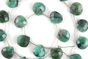 26-Piece Set of <b>Green</b> Natural Emerald Gemstone Faceted Heart Shape Briolette <b>Beads</b> DIY Strand Bracelet <b>Necklace</b> & Earring - Product Image 4