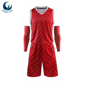 Maillots de basket-ball personnalisés de la meilleure qualité, uniformes cousus grande taille respirants, occasion de concevoir le vôtre en gros - Product Image 4