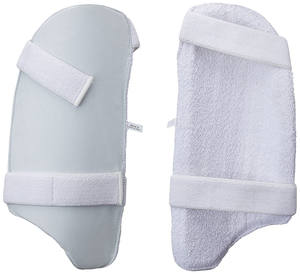 Tapis de cricket thaïlandais léger et confortable fabriqué par RXN - Product Image 1