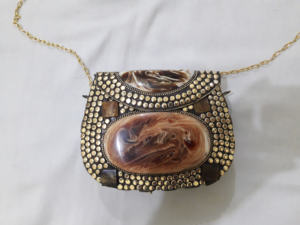 Embrague acrílico de diseño retro - Product Image 6