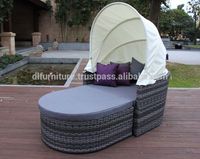 Neuer Moderner Outdoor-Rattan-Sonnenliege mit Hochdichtem PU-Kissen für Gartenmöbel Villa Park Hotel & Badezimmer-Entspannung