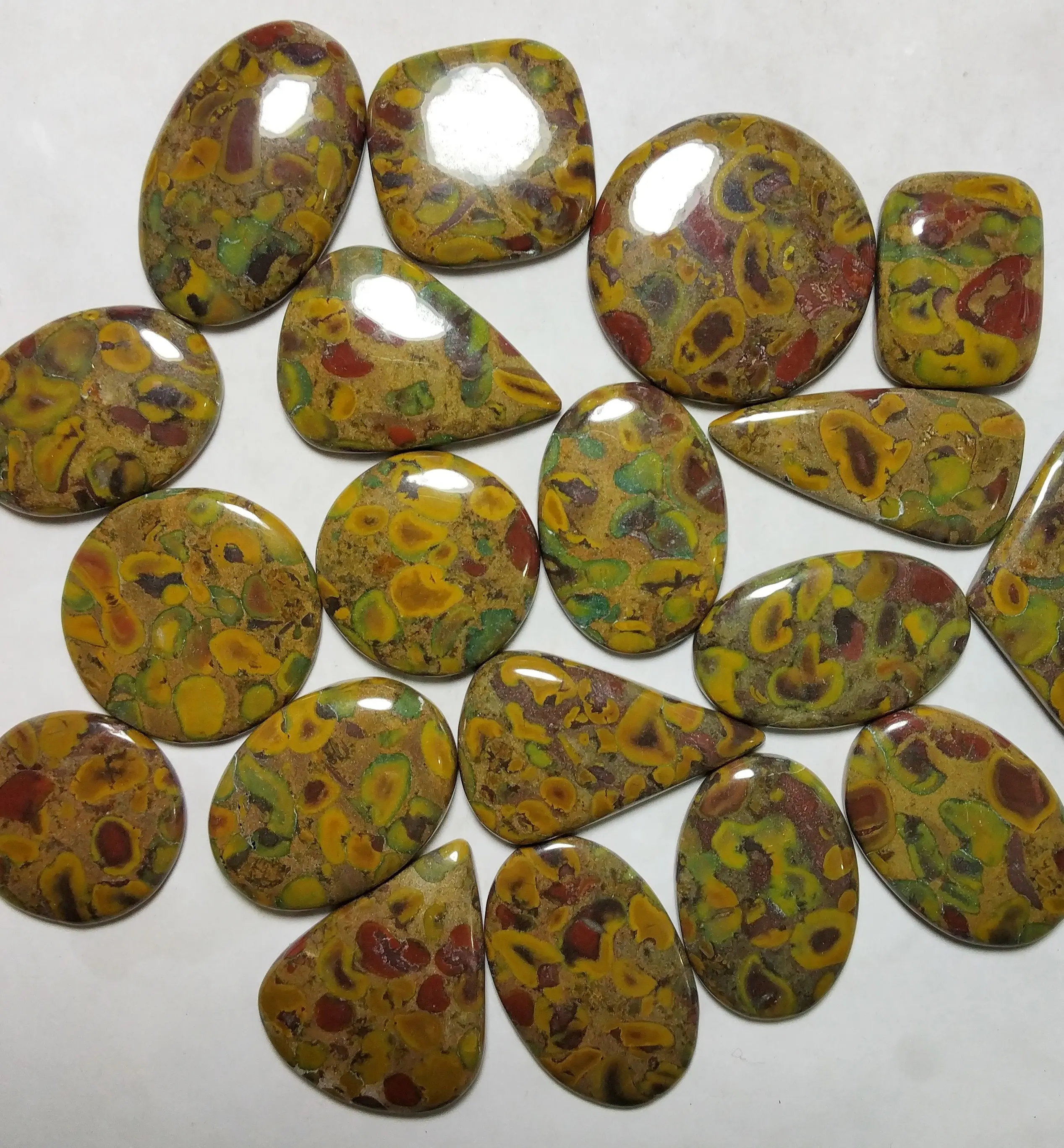 Attraente frutta Jasper Mix a forma di Cabochon di frutta naturale diaspro di pietre preziose all'ingrosso frutta diaspro per la creazione di gioielli