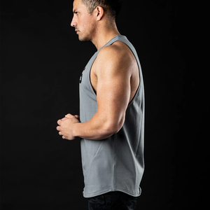 THANI AEIL SPORTS WEAR Débardeur sans manches gris pour homme, col rond, personnalisé, respirant, tricoté en polyester/coton 240g, imprimé numériquement - Product Image 4