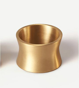 Anillo de servilletas dorado llamativo, diseño moderno, acabado de oro, soporte de pañuelos de Metal - Product Image 1