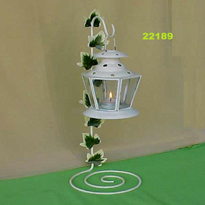 โคมไฟแขวนพื้นและสวนตกแต่งสีขาวพร้อมขาตั้งสีขาว - Product Image 1