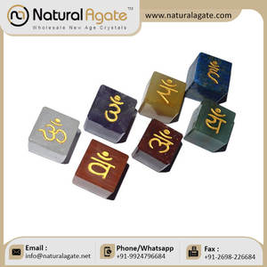 Ensemble de cristal sculpté Agate Chakra Sanskrit Cubes Amour Reiki 7 Chakra Sculpture Pendule Bol Fourni Chakra Sanskrit Cube Set - Product Image 5
