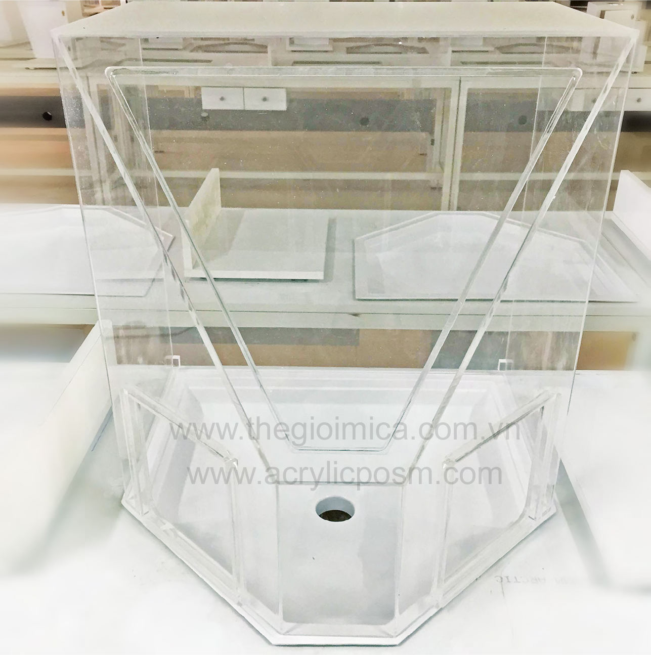 transparent, color: yellowm blue, green