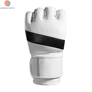 Gants de grappling en cuir MMA les plus vendus avec support de poignet – Gants d'entraînement MMA noirs pour le sparring - Product Image 6
