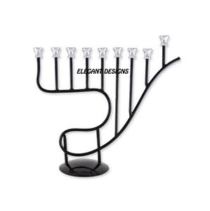 Menorah de table unique en laiton antique martelé en relief nouvellement élégant Menorah en laiton enduit de poudre noire personnalisée - Product Image 1