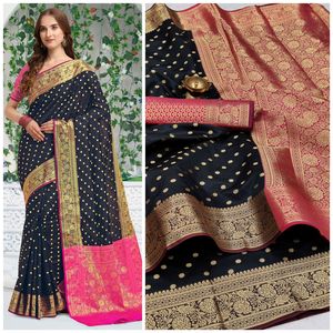 ผ้าไหมลิ้งจี่ลายดอกไม้ พร้อมงานปักดิ้นทองสวยงาม พร้อมผ้าปาลูเนื้อหนาหรูหรา พร้อมดีไซน์เสื้อคลุมเข้าชุดสีตัดกัน - Product Image 2