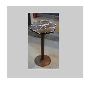 ที่วางเค้กทำจากไม้พร้อมตัวฝังมุกสำหรับวันเกิดและงานแต่งงานทำด้วยมือในอินเดีย - Product Image 4